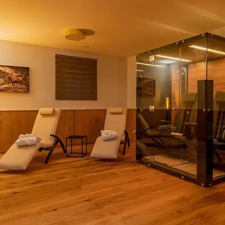In With Swimming Pool Horská chata Reit im Winkl